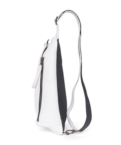 TORNADO MART ウエストポーチ セール】TORNADO MART∴レザーボディバッグ（ボディバッグ