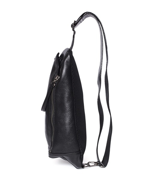 セール】TORNADO MART∴レザーボディバッグ（ボディバッグ/ウエスト