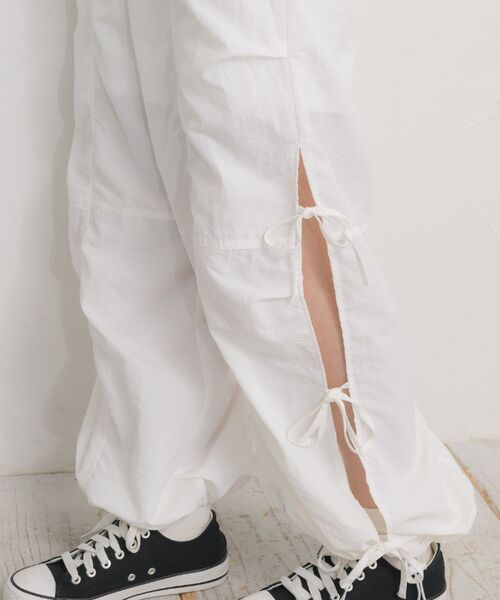 ems excite（エムズエキサイト）の「サイドリボンナイロンPT（その他パンツ・レディース・ブラック/ナチュラル/ピンク/ライトブルー/ベージュ・FREE）」の7枚目の写真