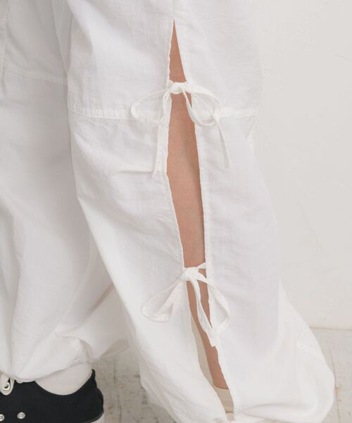 ems excite（エムズエキサイト）の「サイドリボンナイロンPT（その他パンツ・レディース・ブラック/ナチュラル/ピンク/ライトブルー/ベージュ・FREE）」の8枚目の写真