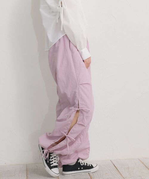 ems excite（エムズエキサイト）の「サイドリボンナイロンPT（その他パンツ・レディース・ブラック/ナチュラル/ピンク/ライトブルー/ベージュ・FREE）」の22枚目の写真