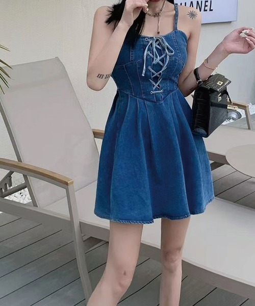 SPIGA(スピーガ)の「レースアップ切替デニムキャミワンピース(ワンピース・レディース・ブラック/ブルー・FREE)」の5枚目の写真