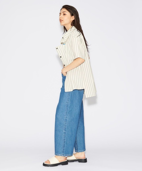 FOREVER 21（フォーエバー トゥエンティーワン）の「ストライプ/無地 カットアウトシャツ（シャツ/ブラウス・レディース・ホワイト/パープル系その他4/グレー系その他7・FREE）」の5枚目の写真