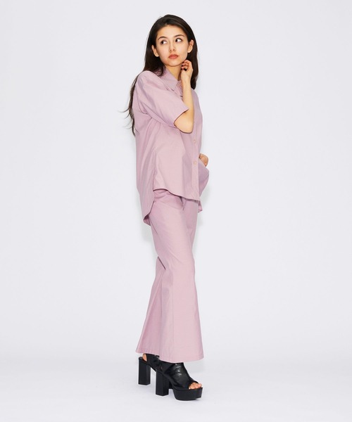 FOREVER 21（フォーエバー トゥエンティーワン）の「ストライプ/無地 カットアウトシャツ（シャツ/ブラウス・レディース・ホワイト/パープル系その他4/グレー系その他7・FREE）」の9枚目の写真