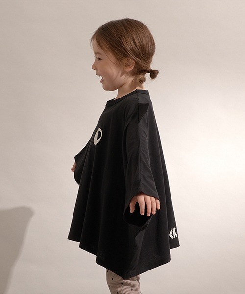 b・ROOM(ビールーム)の「【型崩れしないやわらかコットン】変形ハロウィンTシャツ(Tシャツ/カットソー・キッズ・オレンジ/ブラック・MEDIUM/LARGE)」の5枚目の写真