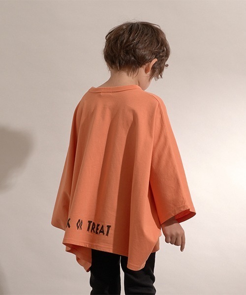 b・ROOM(ビールーム)の「【型崩れしないやわらかコットン】変形ハロウィンTシャツ(Tシャツ/カットソー・キッズ・オレンジ/ブラック・MEDIUM/LARGE)」の9枚目の写真
