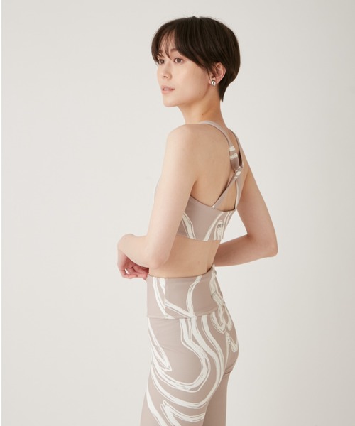 emmi（エミ）の「【emmi yoga】ニュアンスパターンブラトップ（タンクトップ・レディース・グレイッシュベージュ/ホワイト/ブラック・0/1）」の5枚目の写真