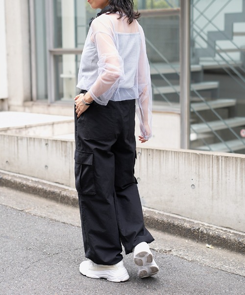 COLONY 2139（コロニートゥーワンスリーナイン）の「ビッグチュールトップス＋キャミソールセット（Tシャツ/カットソー・レディース・ブラック/グレー/オフホワイト・FREE）」の13枚目の写真