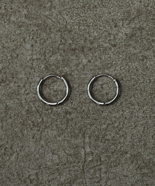 ORLEAN(オルレアン)の「【ORLEAN】シンプルフープピアス 11mm 316L ユニセックス(ピアス(両耳用)・レディース・シルバー/ゴールド・フリー)」の3枚目の写真