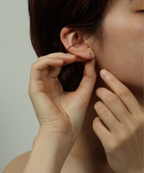 ORLEAN(オルレアン)の「【ORLEAN】シンプルフープピアス 11mm 316L ユニセックス(ピアス(両耳用)・レディース・シルバー/ゴールド・フリー)」の13枚目の写真