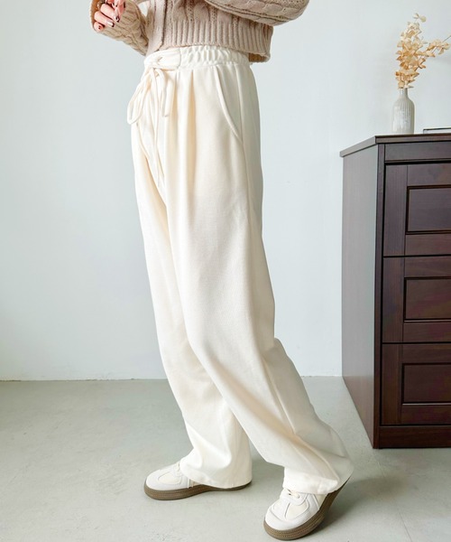 CLEA（クレア）の「ウエストレースアップボリュームカラースウェットパンツ（スウェットパンツ・レディース・グレー/ブラック/アイボリー/パープル/ピンク・M/L/XL）」の7枚目の写真