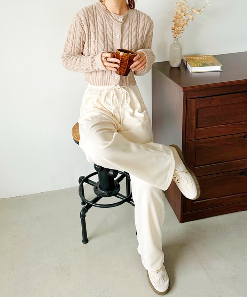 CLEA（クレア）の「ウエストレースアップボリュームカラースウェットパンツ（スウェットパンツ・レディース・グレー/ブラック/アイボリー/パープル/ピンク・M/L/XL）」の13枚目の写真