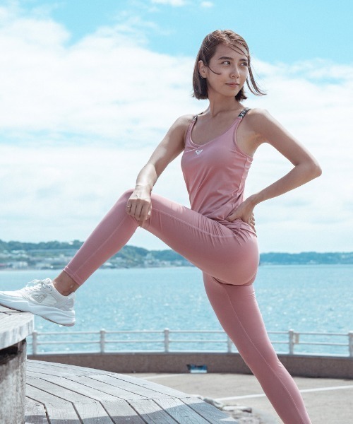 ROXY（ロキシー）の「MY 1ST ROXY TANK/ロキシーUVカット付きドライワンポイントブランドロゴキャミタンクトップ（タンクトップ・レディース・ブラック/ピンク/グリーン/チャコールグレー・LARGE/MEDIUM/SMALL）」の15枚目の写真