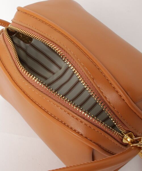 Olu.（オルドット）の「ミニスクエアバッグ（ショルダーバッグ・レディース・ブラック/キャメル/ホワイト・FREE）」の21枚目の写真