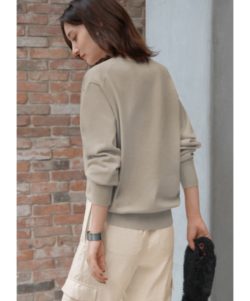 STYLE DELI(スタイルデリ)の「アンチピリングクルーネックニットトップス(ニット/セーター・レディース・アイボリー/ネイビー/サンドベージュ・FREE)」の20枚目の写真