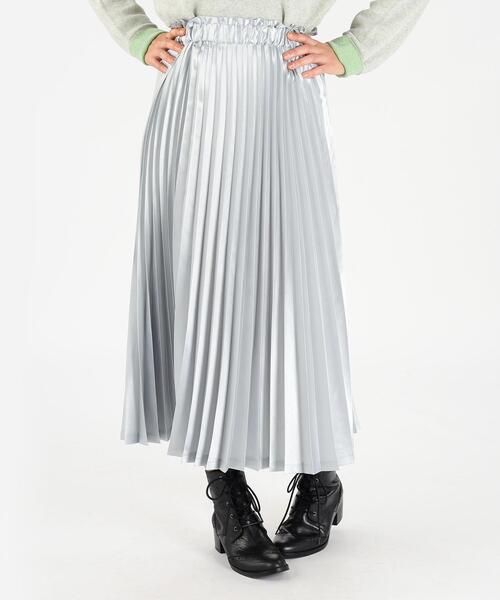 To b. by agnes b.（トゥービーバイアニエスベー）の「WU85 JUPE サテンプリーツスカート（スカート・レディース・シルバー系その他・36/40/38）」の8枚目の写真