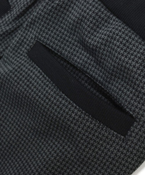 BeBe（ベベ）の「千鳥ジャガードロゴプリントパンツ(80~150cm)（その他パンツ・キッズ・グレー系その他・120cm/100cm/110cm/140cm/130cm/150cm/90cm/80ｃｍ）」の13枚目の写真