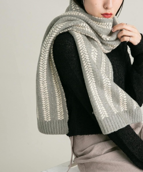 KBF（ケイビーエフ）の「ストライプリブニットマフラー（マフラー・レディース・ベージュ系その他/ブラック系その他/グレー系その他・ONE）」の7枚目の写真