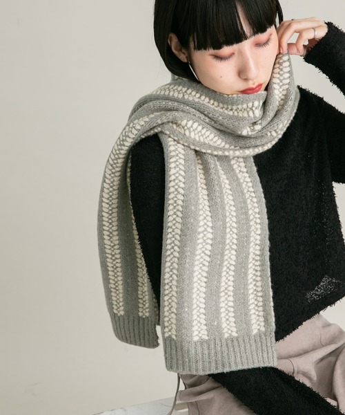 KBF（ケイビーエフ）の「ストライプリブニットマフラー（マフラー・レディース・ベージュ系その他/ブラック系その他/グレー系その他・ONE）」の8枚目の写真