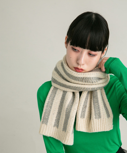 KBF（ケイビーエフ）の「ストライプリブニットマフラー（マフラー・レディース・ベージュ系その他/ブラック系その他/グレー系その他・ONE）」の11枚目の写真