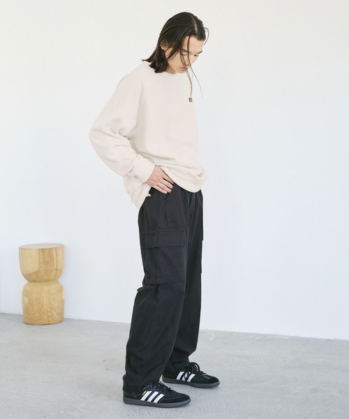 The unormwind（ザアンノームワインド）の「ドローコードツイルワイドストレートカーゴパンツ（カーゴパンツ・メンズ・ベージュ/オリーブ/ブラック・M/L/LL）」の4枚目の写真