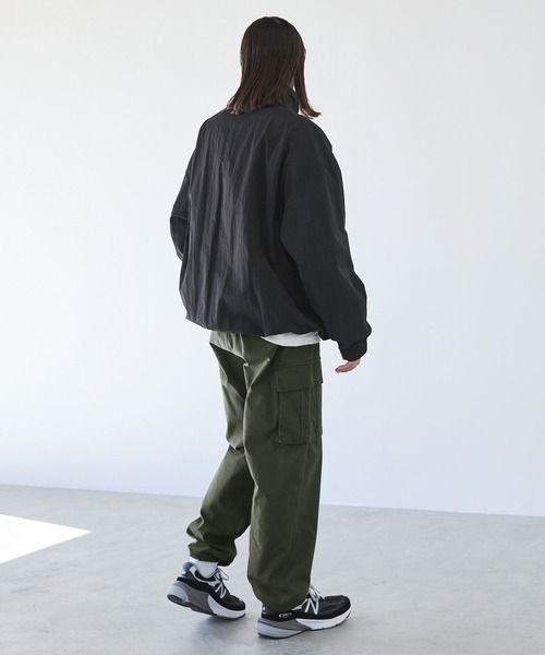 The unormwind（ザアンノームワインド）の「ドローコードツイルワイドストレートカーゴパンツ（カーゴパンツ・メンズ・ベージュ/オリーブ/ブラック・M/L/LL）」の13枚目の写真