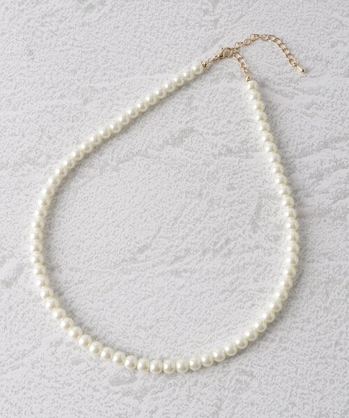 OPAQUE.CLIP（オペークドットクリップ）の「◆ガラスパールネックレス（ショート）/セレモニー対応（ネックレス・レディース・オフホワイト・00）」の4枚目の写真