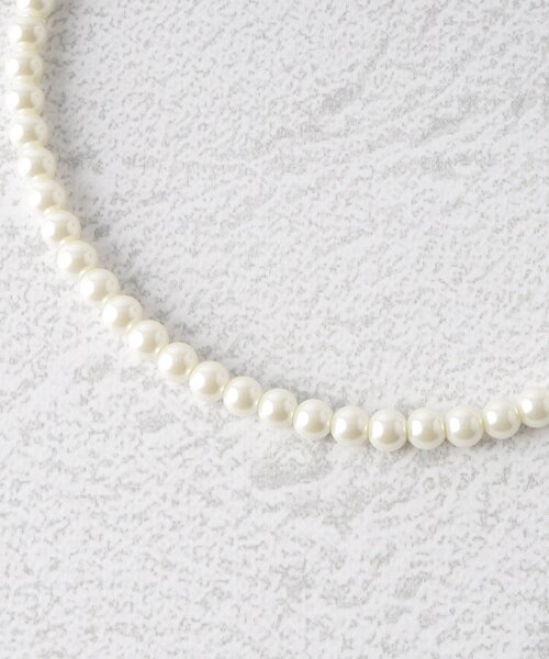 OPAQUE.CLIP（オペークドットクリップ）の「◆ガラスパールネックレス（ショート）/セレモニー対応（ネックレス・レディース・オフホワイト・00）」の5枚目の写真