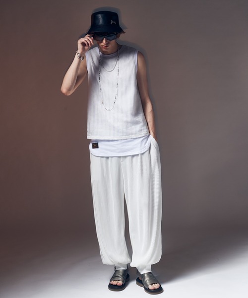 glamb(グラム)の「Mesh Layered Tank Top / メッシュレイヤードタンクトップ(タンクトップ・メンズ・ホワイト/ブラック・S/L/M)」の16枚目の写真