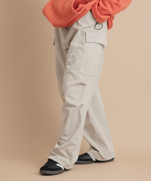 re_k by JUNRED（レクバイジュンレッド）の「re_k by JUNRED / ミニマルワイドカーゴパンツ（カーゴパンツ・メンズ・ブラック/ライトグレー/カーキ・S/M/L）」の7枚目の写真