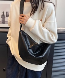 三日月型」に該当するショルダーバッグファッション通販 - ZOZOTOWN