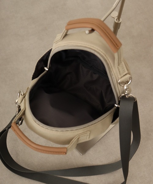 anello（アネロ）の「analloGRANDE anello GRANDE　motte 2WAYナノショルダーバッグ（ショルダーバッグ・レディース・ブラック/ベージュ/グレー/ブルーグレー・FREE）」の13枚目の写真