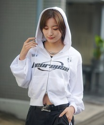 SPINNS（スピンズ）の「SOCCERロゴ 裏毛ショート丈Wジップパーカー（パーカー）」