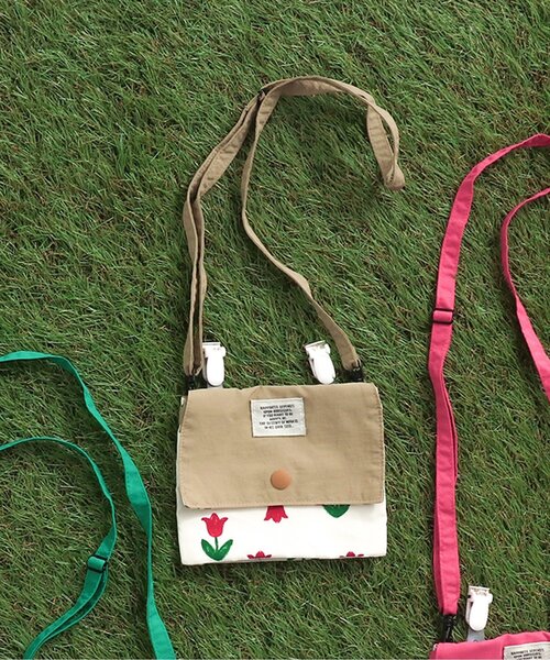 BREEZE（ブリーズ）の「2way移動ポケット（ショルダーバッグ・キッズ・グリーン/ピンク/アイボリー/ブルー・FREE）」の2枚目の写真