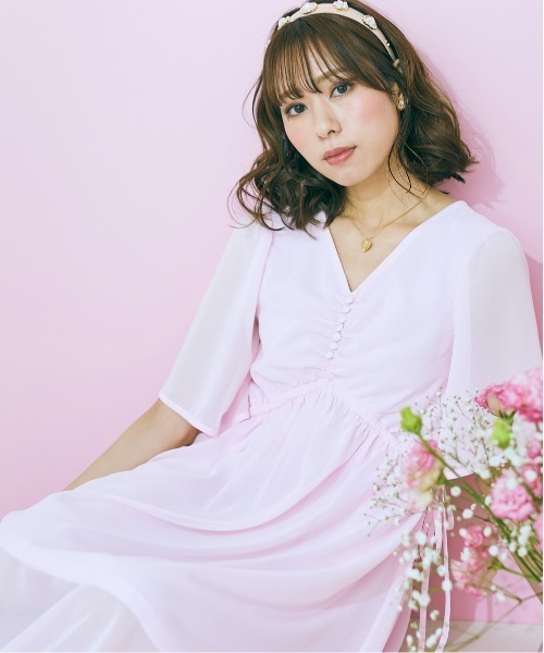 marun（マルン）の「＜大きいサイズ＞　サイドリボンシフォンワンピース marun（ワンピース・レディース・ベージュ/ピンク・L/LL/3L/4L/5L）」の8枚目の写真