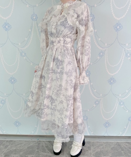 ROJITA（ロジータ）の「【ZOZO限定再入荷】花柄ロングワンピース（ワンピース・レディース・アイボリー/ブルー/ピンク・FREE）」の17枚目の写真