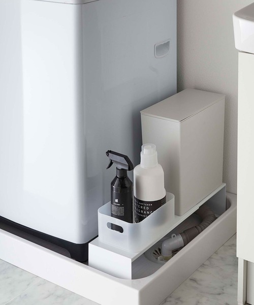 tower（タワー）の「tower(タワー) 伸縮洗濯機排水口上ラック（ランドリーグッズ・レディース・ブラック/ホワイト・F）」の3枚目の写真