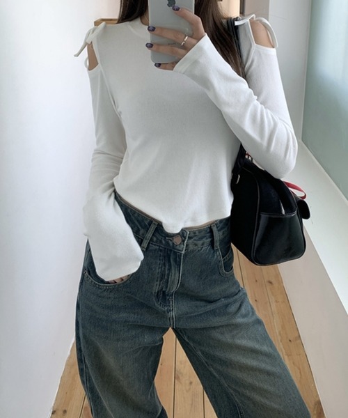 LYEON(リヨン)の「カットアウトショルダーテレコトップス/コンパクトロンT(Tシャツ/カットソー・レディース・オフホワイト/ブラック・FREE)」の22枚目の写真