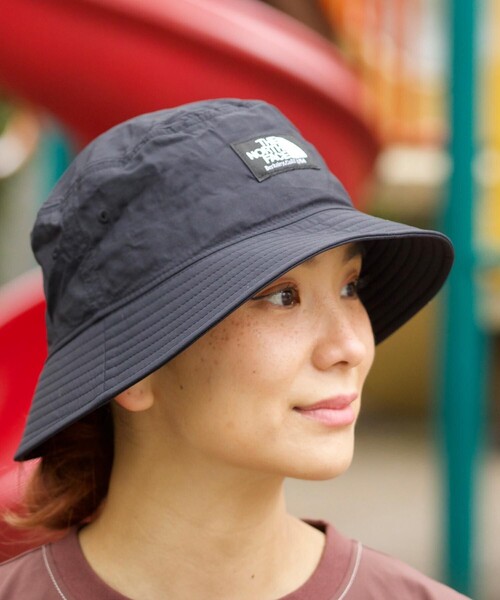THE NORTH FACE（ザノースフェイス）の「THE NORTH FACE/ザ ノース フェイス Camp Side Hat / キャンプサイドハット（ハット・メンズ・ブラック/オリーブ/ベージュ/チャコールグレー・LARGE）」の2枚目の写真