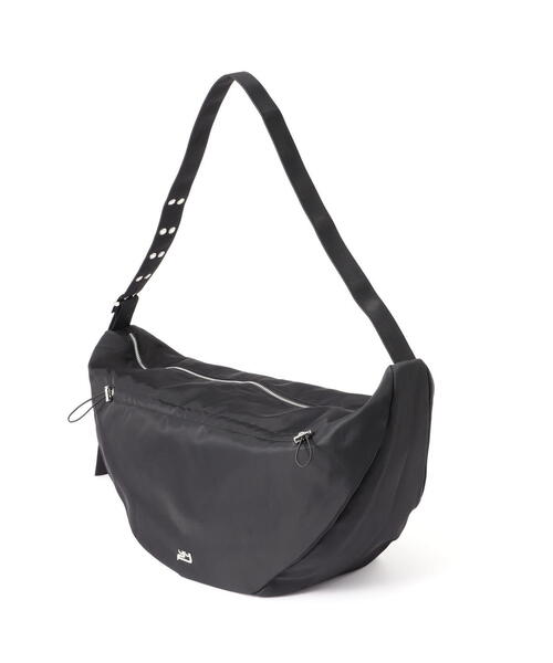 YIE YIE(イエイエ)の「YIE YIE/イエイエ/SUPER SASHA BAG(ショルダーバッグ・レディース・ブラック・FREE)」の11枚目の写真