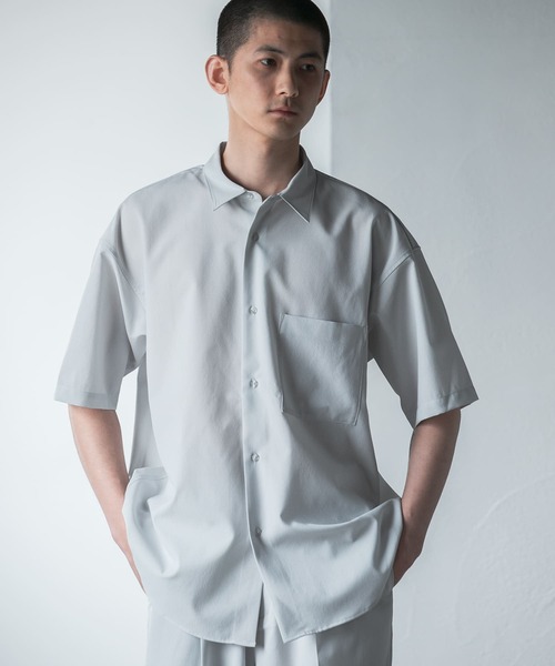 URBAN RESEARCH(アーバンリサーチ)の「『UR TECH DRYLUXE』DRY LUXE SHORT SLEEVE SHIRTS(シャツ/ブラウス・メンズ・オフホワイト/チャコールグレー/ネイビー・SMALL/MEDIUM/LARGE)」の12枚目の写真