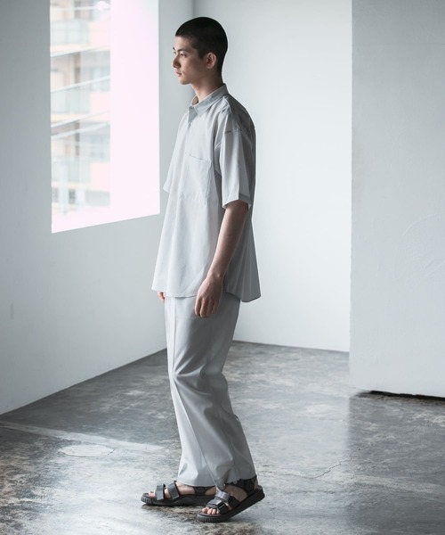 URBAN RESEARCH(アーバンリサーチ)の「『UR TECH DRYLUXE』DRY LUXE SHORT SLEEVE SHIRTS(シャツ/ブラウス・メンズ・オフホワイト/チャコールグレー/ネイビー・SMALL/MEDIUM/LARGE)」の13枚目の写真