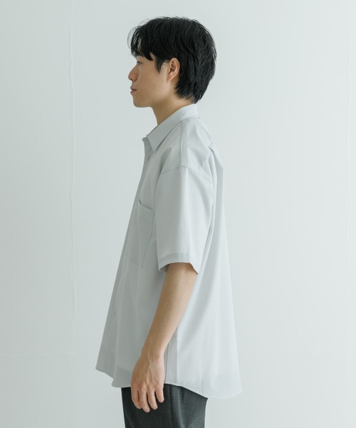 URBAN RESEARCH(アーバンリサーチ)の「『UR TECH DRYLUXE』DRY LUXE SHORT SLEEVE SHIRTS(シャツ/ブラウス・メンズ・オフホワイト/チャコールグレー/ネイビー・SMALL/MEDIUM/LARGE)」の16枚目の写真