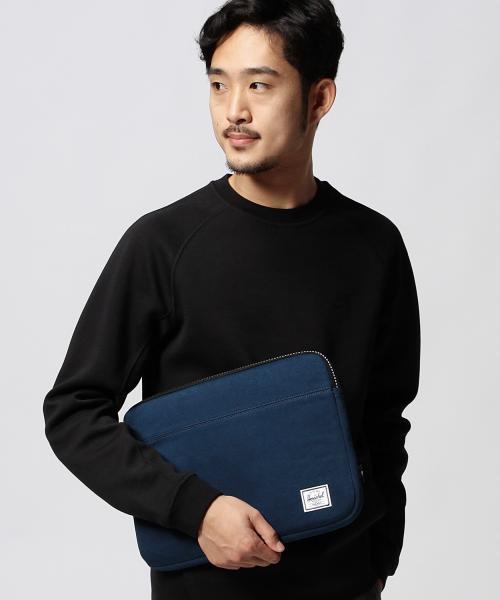 BEAMS（ビームス）の「Herschel×BEAMS / 別注 ANCHORS （クラッチバッグ・メンズ・グレー/ブラック/ネイビー・ONE SIZE）」の3枚目の写真
