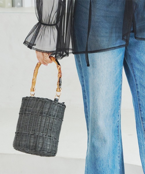 KOBE LETTUCE（コウベレタス）の「バンブーハンドルラタンバッグ（ハンドバッグ・レディース・ブラック/ベージュ・F）」の10枚目の写真