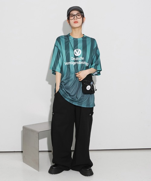 FOLLOWIN（フォロウィン）の「[UNISEX][カタチ綺麗！！]サイドスナップダブルアジャストバルーンワイドパンツ（カーゴパンツ・レディース・ホワイト/ブラック・FREE）」の12枚目の写真