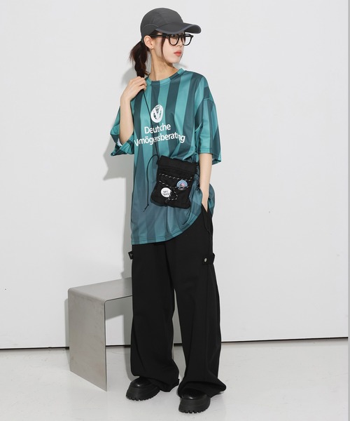 FOLLOWIN（フォロウィン）の「[UNISEX][カタチ綺麗！！]サイドスナップダブルアジャストバルーンワイドパンツ（カーゴパンツ・レディース・ホワイト/ブラック・FREE）」の10枚目の写真