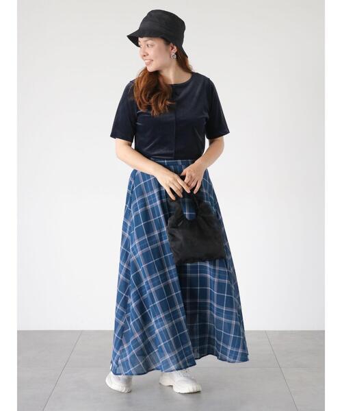 Lugnoncure(ルノンキュール)の「ベロア半袖トップス(Tシャツ/カットソー・レディース・オフホワイト/グレー/ネイビー・F)」の11枚目の写真