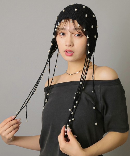 SPINNS（スピンズ）の「ミニパール付 サマーニットキャップ（ニットキャップ/ビーニー・レディース・ブラック/アイボリー/レッド・ONESIZE）」の6枚目の写真