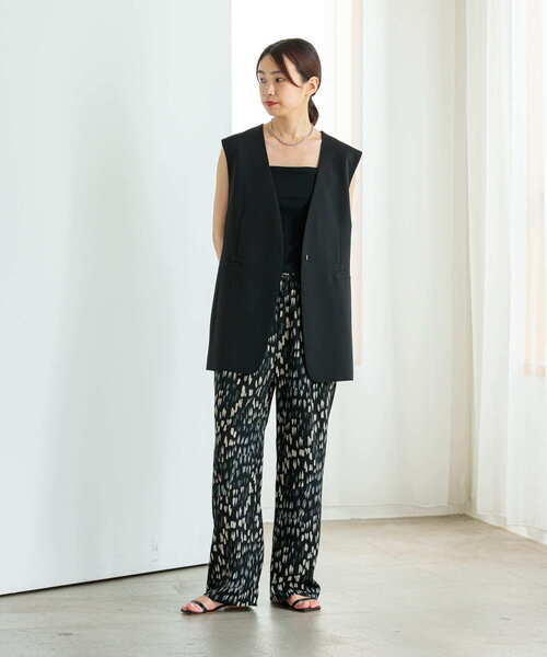 URBAN RESEARCH（アーバンリサーチ）の「ブラッシュプリントギャザーパンツ（その他パンツ・レディース・ブラック系その他/ホワイト系その他・FREE）」の14枚目の写真